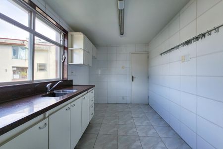 Casa à venda com 230m², 4 quartos e 2 vagasCozinha