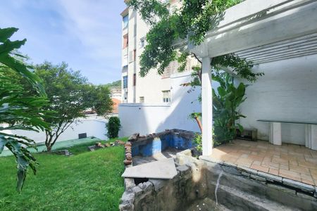 Casa à venda com 230m², 4 quartos e 2 vagasQuintal