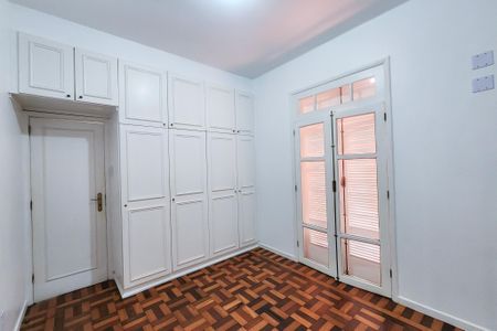 Casa à venda com 230m², 4 quartos e 2 vagasSuite 1