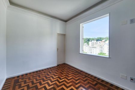 Casa à venda com 230m², 4 quartos e 2 vagasSuite 2
