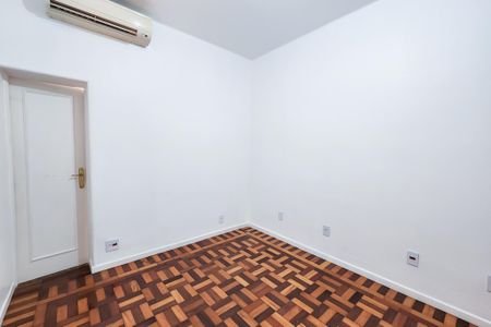 Casa à venda com 230m², 4 quartos e 2 vagasSuite 1