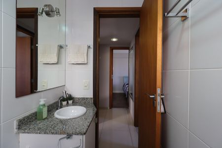 Apartamento à venda com 88m², 3 quartos e 2 vagasBanheiro Social