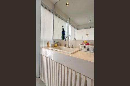 Apartamento à venda com 174m², 3 quartos e 2 vagasBanheiro Social