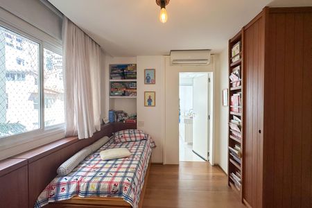 Apartamento à venda com 174m², 3 quartos e 2 vagasQuarto 01