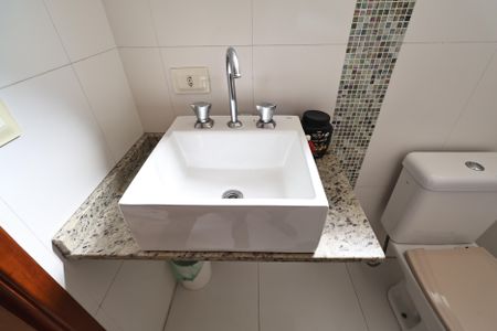 Casa à venda com 300m², 4 quartos e 3 vagasBanheiro da Suíte 3