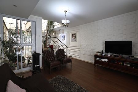 Casa à venda com 300m², 4 quartos e 3 vagasSala