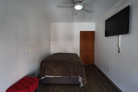 Casa à venda com 300m², 4 quartos e 3 vagasSuíte 1