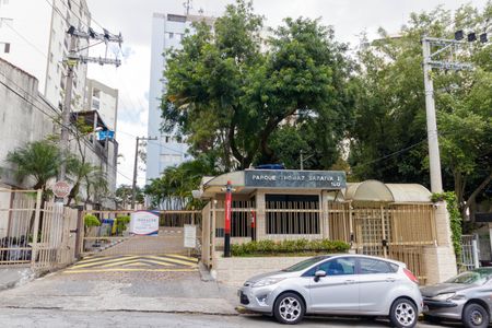 Apartamento à venda com 143m², 4 quartos e 1 vagaFachada e portaria