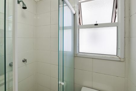 Apartamento à venda com 60m², 3 quartos e 1 vaga Apartamento à venda com 60m², 3 quartos e 1 vagaBanheiro da Suíte