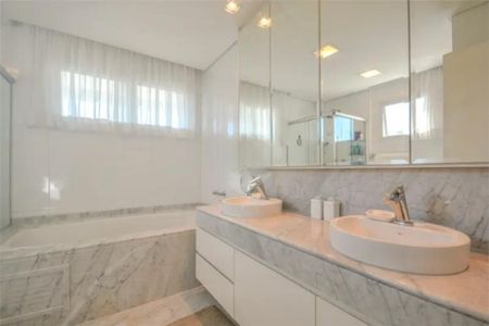 Apartamento à venda com 433m², 4 quartos e 5 vagas Apartamento à venda com 433m², 4 quartos e 5 vagasFoto 15