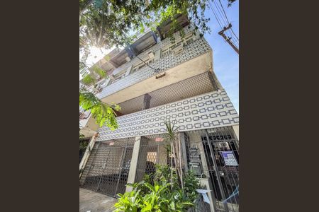 Apartamento à venda com 60m², 2 quartos e 1 vagaFachada