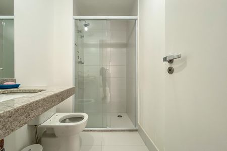 Studio à venda com 34m², 1 quarto e sem vaga Studio à venda com 34m², 1 quarto e sem vagaBanheiro