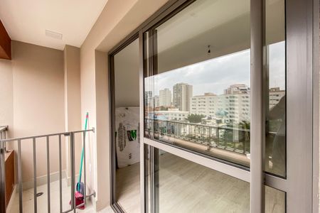 Studio à venda com 34m², 1 quarto e sem vaga Studio à venda com 34m², 1 quarto e sem vagaVaranda