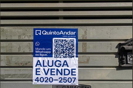 Casa à venda com 320m², 2 quartos e 2 vagasPlaquinha 