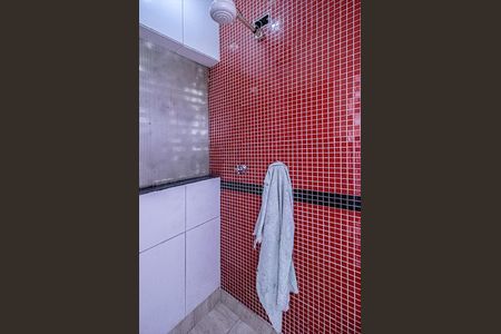 Casa à venda com 320m², 2 quartos e 2 vagasLavabo