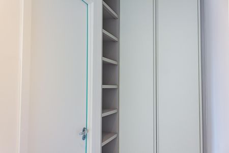 Apartamento para alugar com 38m², 1 quarto e 1 vagaQuarto - Armários