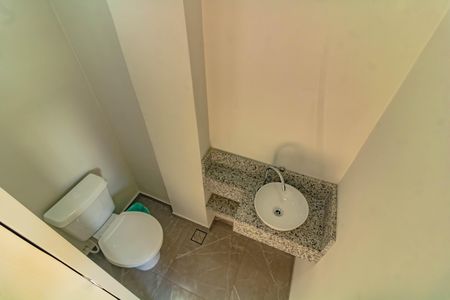 Apartamento à venda com 45m², 2 quartos e sem vaga Apartamento à venda com 45m², 2 quartos e sem vagaBanheiro Social