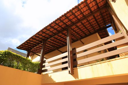 Casa à venda com 417m², 4 quartos e 4 vagas Casa à venda com 417m², 4 quartos e 4 vagasÁrea externa