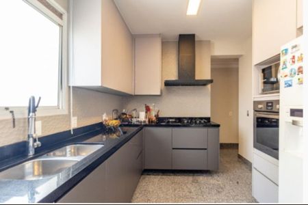 Apartamento à venda com 250m², 4 quartos e 5 vagasFoto 14