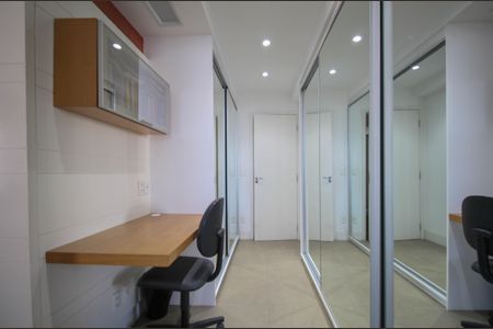 Apartamento para alugar com 178m², 3 quartos e 3 vagas Apartamento para alugar com 178m², 3 quartos e 3 vagasSuíte 1