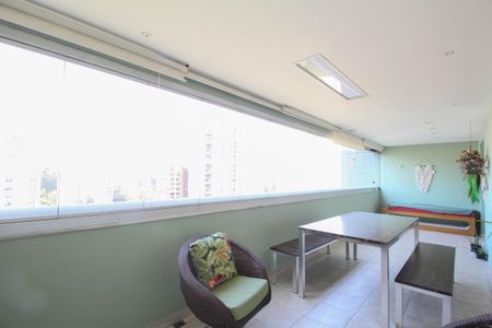 Apartamento para alugar com 178m², 3 quartos e 3 vagas Apartamento para alugar com 178m², 3 quartos e 3 vagasVaranda da Sala