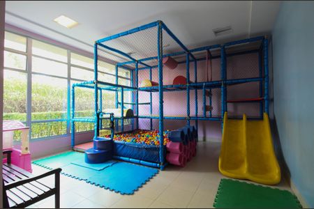 Apartamento para alugar com 178m², 3 quartos e 3 vagas Apartamento para alugar com 178m², 3 quartos e 3 vagasBrinquedoteca