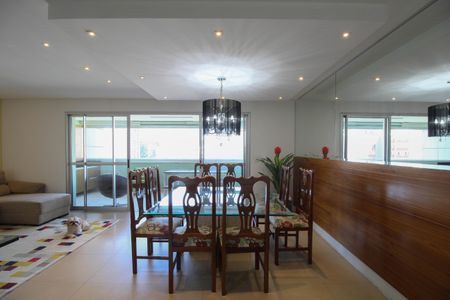 Apartamento para alugar com 178m², 3 quartos e 3 vagas Apartamento para alugar com 178m², 3 quartos e 3 vagasSala