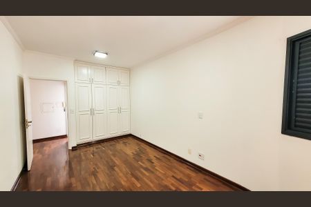 Casa de condomínio para alugar com 410m², 5 quartos e 6 vagas Casa de condomínio para alugar com 410m², 5 quartos e 6 vagasQuarto 1