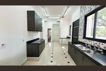 Casa de condomínio para alugar com 410m², 5 quartos e 6 vagas Casa de condomínio para alugar com 410m², 5 quartos e 6 vagasCozinha