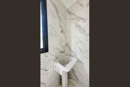 Casa de condomínio para alugar com 410m², 5 quartos e 6 vagas Casa de condomínio para alugar com 410m², 5 quartos e 6 vagasÁrea de Serviço