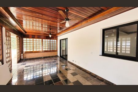 Casa de condomínio para alugar com 410m², 5 quartos e 6 vagas Casa de condomínio para alugar com 410m², 5 quartos e 6 vagasÁrea gourmet