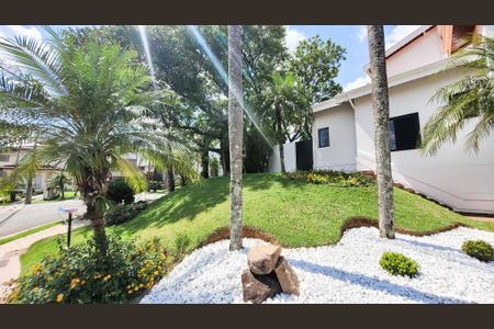 Casa de condomínio para alugar com 410m², 5 quartos e 6 vagas Casa de condomínio para alugar com 410m², 5 quartos e 6 vagasFachada