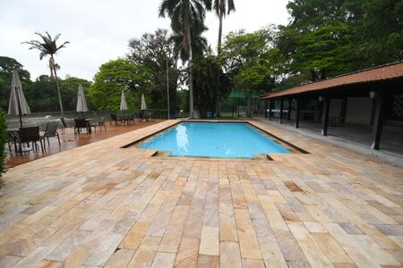 Casa de condomínio para alugar com 410m², 5 quartos e 6 vagasÁrea comum - Piscina