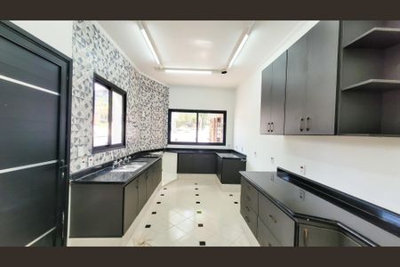 Casa de condomínio para alugar com 410m², 5 quartos e 6 vagas Casa de condomínio para alugar com 410m², 5 quartos e 6 vagasCozinha