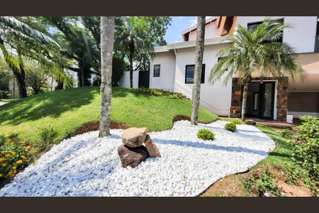 Casa de condomínio para alugar com 410m², 5 quartos e 6 vagas Casa de condomínio para alugar com 410m², 5 quartos e 6 vagasFachada