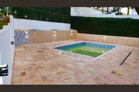 Casa de condomínio para alugar com 410m², 5 quartos e 6 vagas Casa de condomínio para alugar com 410m², 5 quartos e 6 vagasPiscina