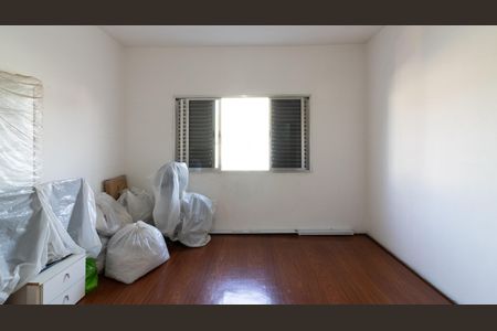 Casa à venda com 132m², 3 quartos e 2 vagasSuíte