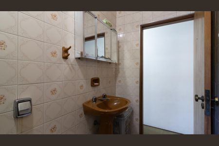 Casa à venda com 132m², 3 quartos e 2 vagasBanheiro Social 1