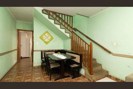 Casa à venda com 132m², 3 quartos e 2 vagasSala