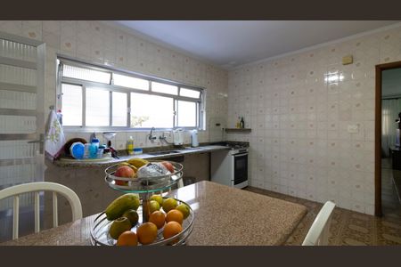 Casa à venda com 132m², 3 quartos e 2 vagasCozinha