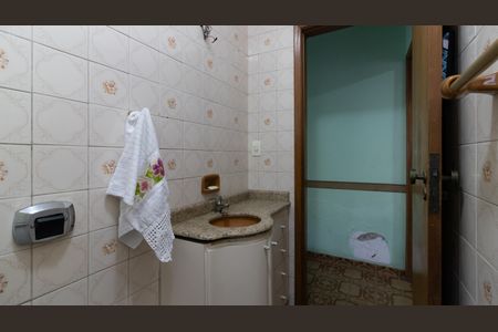 Casa à venda com 132m², 3 quartos e 2 vagasBanheiro Social 2