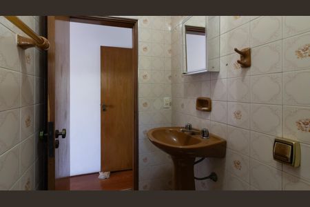 Casa à venda com 132m², 3 quartos e 2 vagasBanheiro da Suíte