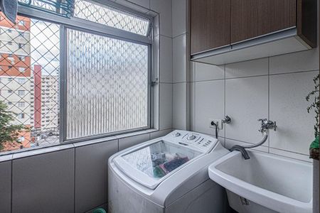 Apartamento à venda com 63m², 2 quartos e 1 vagaÁrea de Serviço