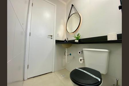 Apartamento para alugar com 114m², 2 quartos e 2 vagas Apartamento para alugar com 114m², 2 quartos e 2 vagasBanheiro da Suíte