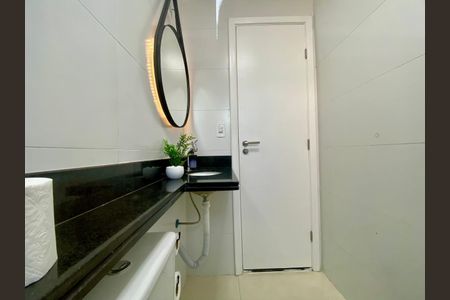 Apartamento para alugar com 114m², 2 quartos e 2 vagas Apartamento para alugar com 114m², 2 quartos e 2 vagasBanheiro