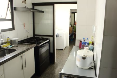 Apartamento à venda com 106m², 3 quartos e 2 vagasCozinha