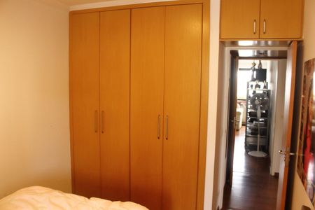 Apartamento à venda com 106m², 3 quartos e 2 vagasQuarto 2