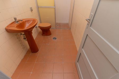 Casa à venda com 136m², 3 quartos e 1 vaga Casa à venda com 136m², 3 quartos e 1 vagaBanheiro