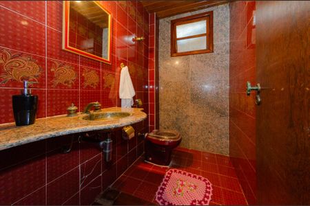 Casa à venda com 700m², 4 quartos e 3 vagasLavabo