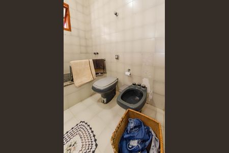 Casa à venda com 700m², 4 quartos e 3 vagasBanheiro suíte